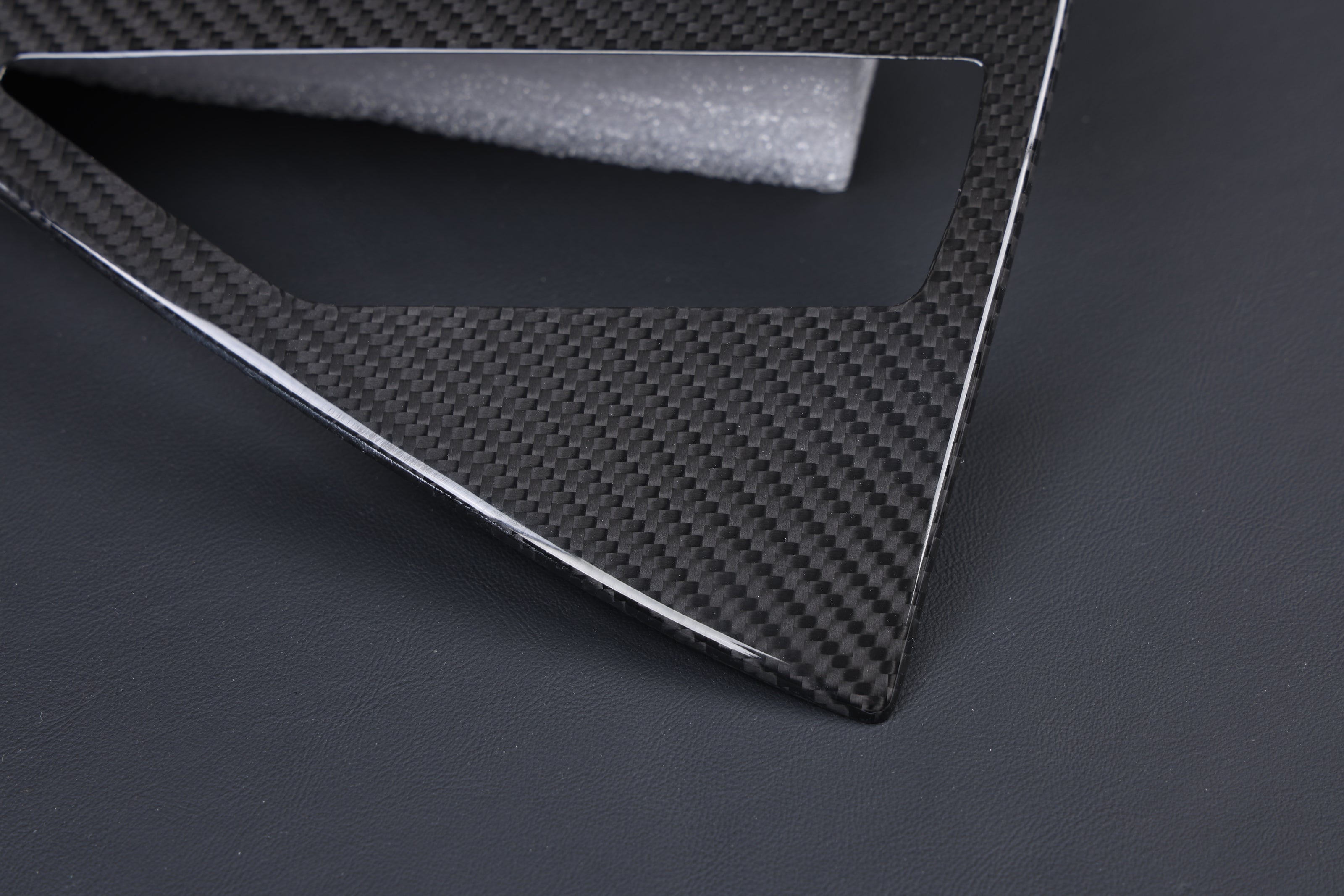 ApexTesla Tesla Model 3 Highland Charging Port Cover Trim – Real Carbon Fiber